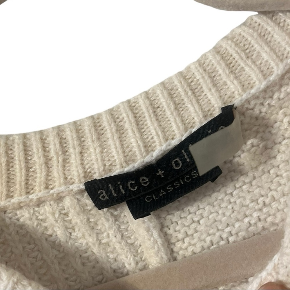 ALICE + OLIVIA Off White Wool Sweater Pullover Top - Picture 6 of 6